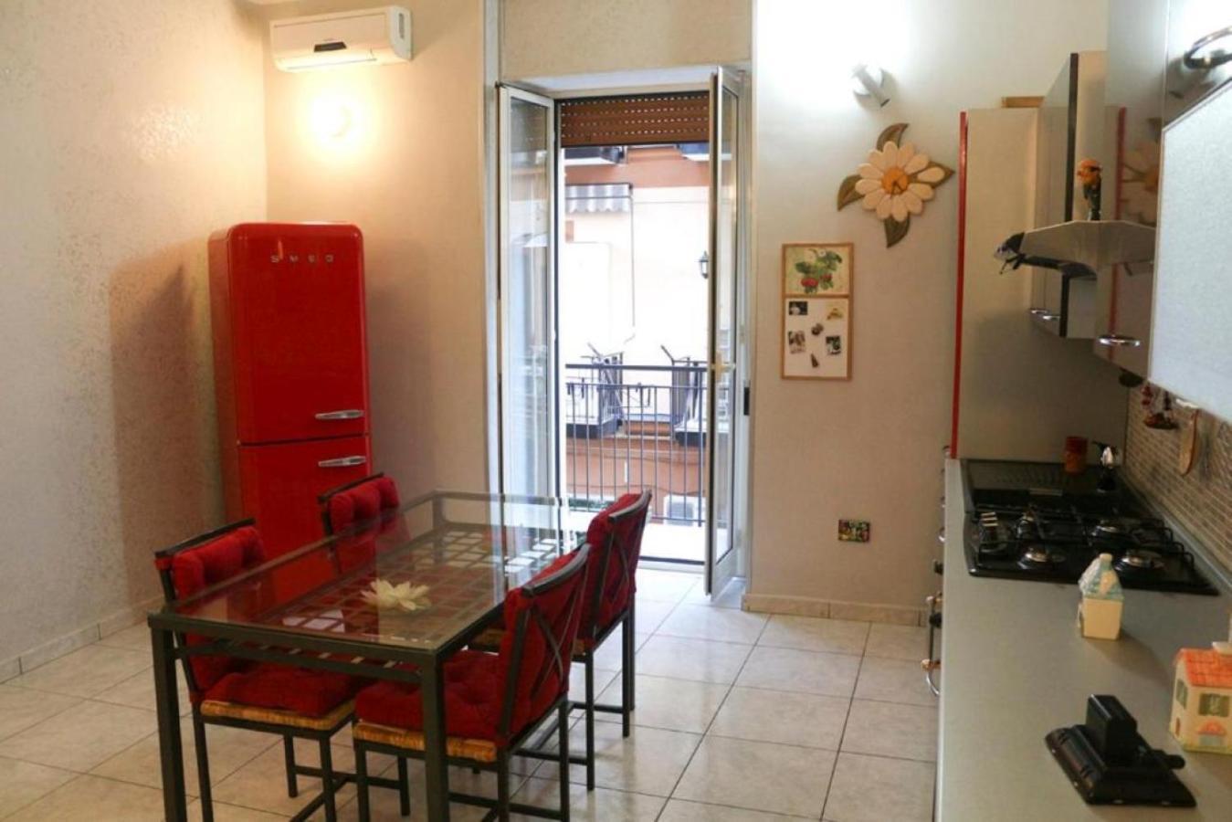 Appartamento A Cas' E Mari Naples Exterior photo
